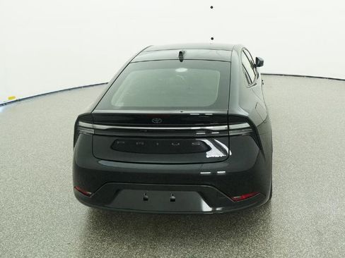 New 2026 Toyota Prius Plug-In Hybrid image 18