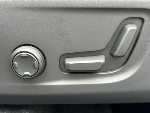 New 2026 Volvo XC40 B5 Plus w/ Protection Package Premier image 22