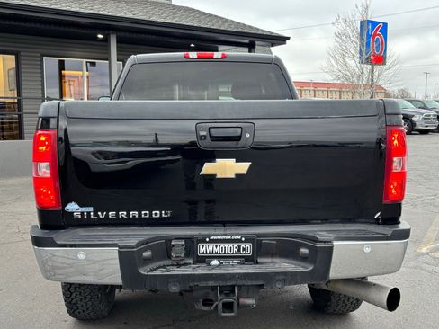 Used 2011 Chevrolet Silverado 2500 LT w/ Interior Plus Package image 8