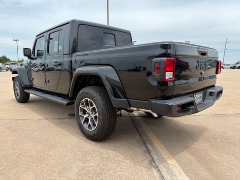 New 2026 Jeep Gladiator Sport AWD/4WD image 15