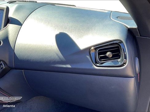 Used 2021 Aston Martin V8 Vantage Roadster image 15