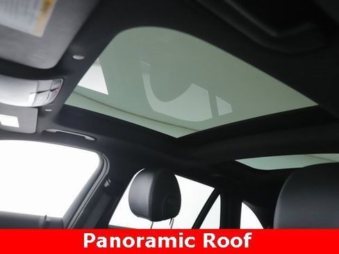 Used 2021 Mercedes-Benz GLC 300 4MATIC image 18