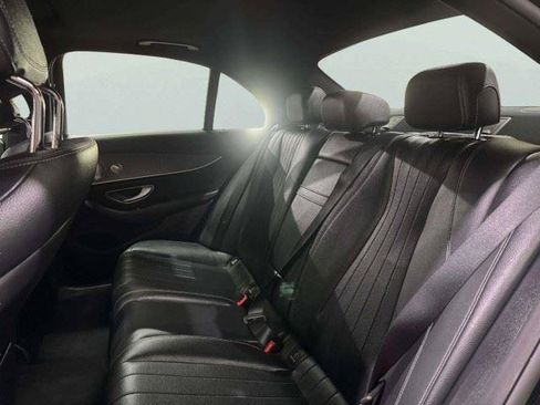 Used 2021 Mercedes-Benz E 350 4MATIC Sedan image 31
