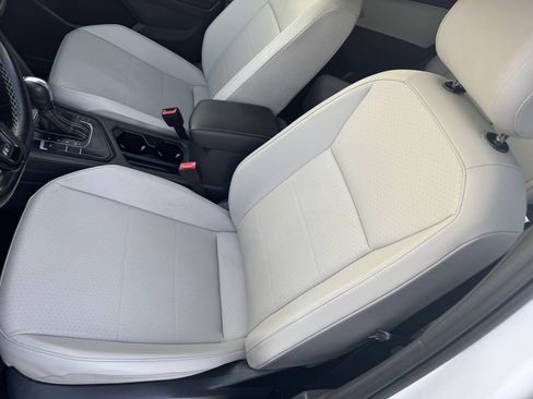 Used 2021 Volkswagen Tiguan SE R-Line FWD image 24