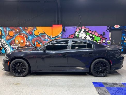 Used 2019 Dodge Charger R/T w/ Daytona Edition Group image 20