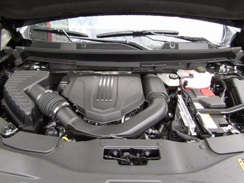 New 2026 Chevrolet Traverse Z71 w/ Enhanced Driving Package AWD/4WD image 35