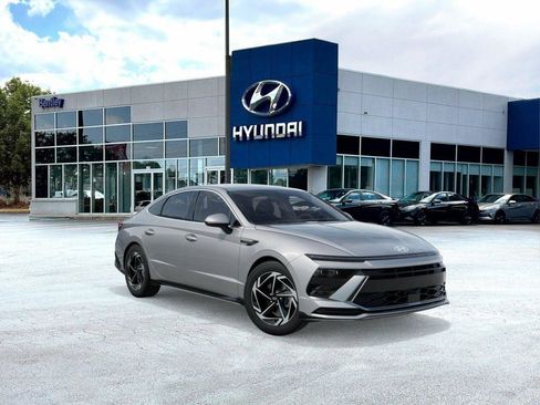 New 2026 Hyundai Sonata SEL FWD image 2