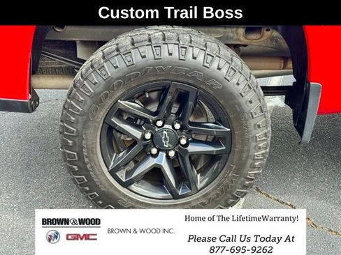 Used 2021 Chevrolet Silverado 1500 Custom Trail Boss w/ LPO, Dark Essentials Package AWD/4WD image 30