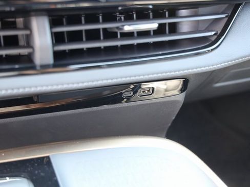 New 2026 Buick Enclave Avenir image 25