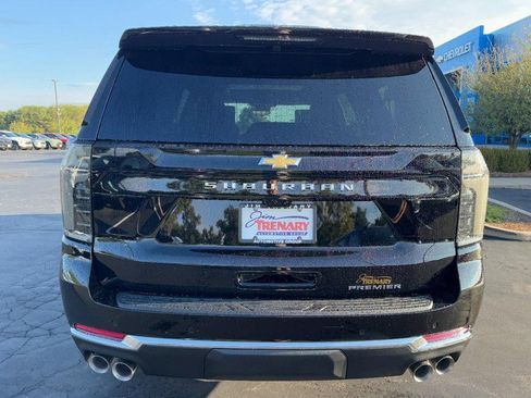 New 2026 Chevrolet Suburban Premier image 4
