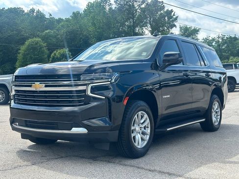 Used 2023 Chevrolet Tahoe LT w/ Luxury Package RWD image 6