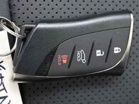 Used 2023 Lexus RX 350 Premium w/ Accessory Package AWD/4WD image 27