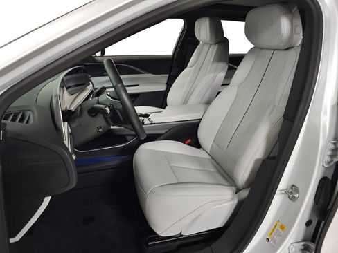 Certified 2024 Cadillac Lyriq Luxury w/ LPO, Floor Liner Package AWD/4WD image 21