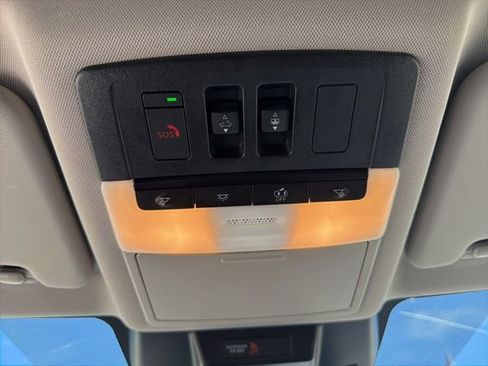 Used 2023 Nissan Rogue Platinum w/ Platinum Premium Package FWD image 28