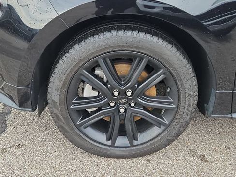 Certified 2024 Ford Edge ST-Line AWD/4WD image 9