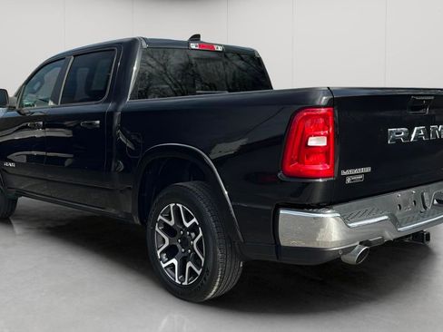 Used 2025 RAM 1500 Laramie AWD/4WD image 9