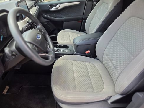 Used 2020 Ford Escape SE FWD image 16