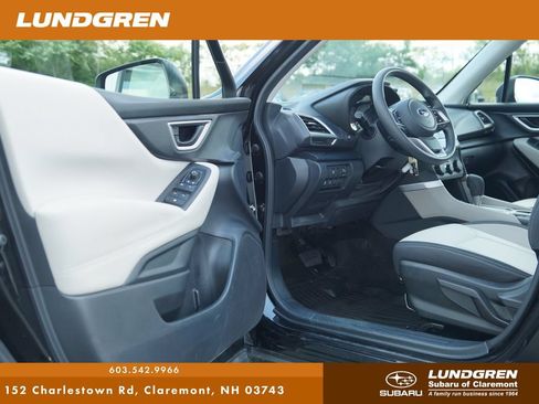 Used 2021 Subaru Forester AWD/4WD image 12