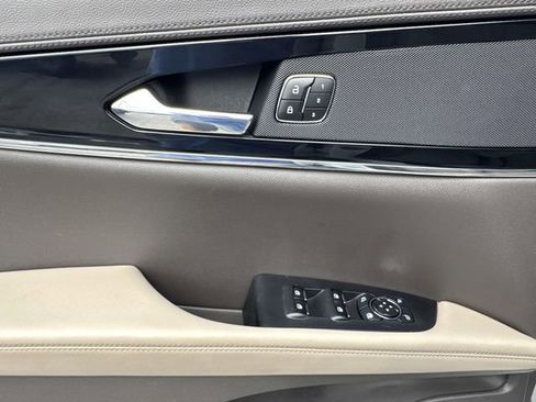 Certified 2023 Lincoln Nautilus AWD w/ Premium Package image 19