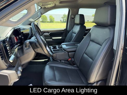 Used 2024 GMC Sierra 1500 SLT AWD/4WD image 31