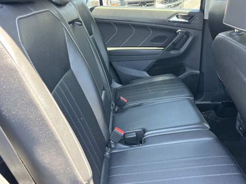 Used 2024 Volkswagen Tiguan SE FWD image 27