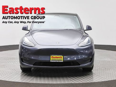 Used 2021 Tesla Model Y Long Range AWD/4WD image 2