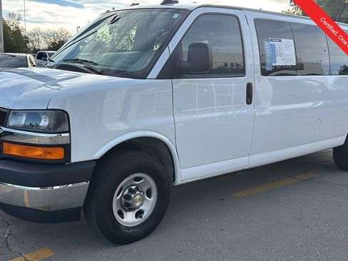 Certified 2025 Chevrolet Express 3500 LT w/ LT Preferred Equipment Group image 3