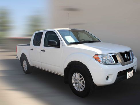 Used 2016 Nissan Frontier SV w/ SV Value Truck Package image 1