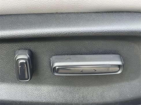 Used 2018 Honda CR-V EX-L image 25