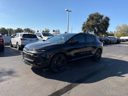 New 2026 Chevrolet Equinox EV RS image 2