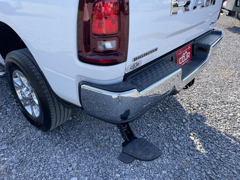 Used 2026 RAM 2500 Big Horn AWD/4WD image 17