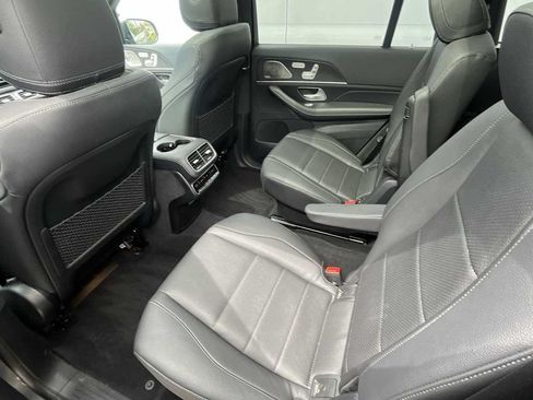 Used 2022 Mercedes-Benz GLS 450 4MATIC image 14