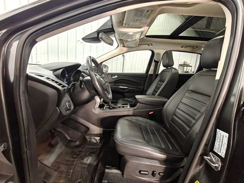 Used 2019 Ford Escape SEL image 26