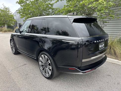 Certified 2023 Land Rover Range Rover Autobiography AWD/4WD image 3