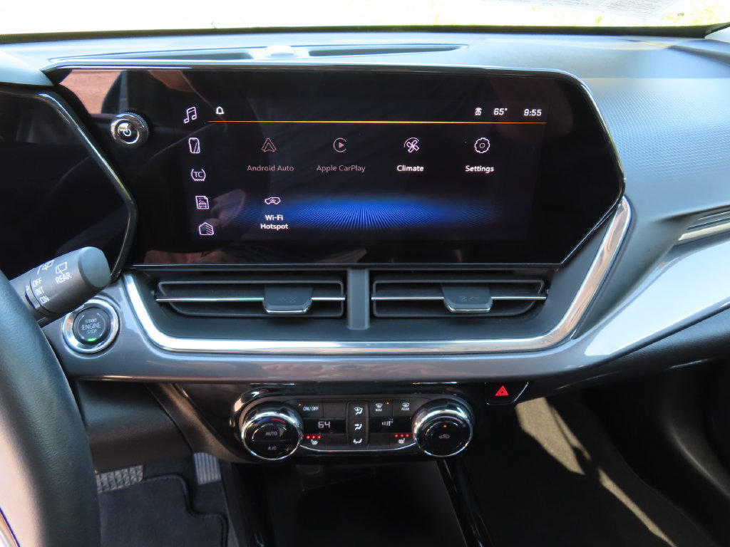 Used 2025 Chevrolet Trax ACTIV w/ Driver Confidence Package FWD image 19