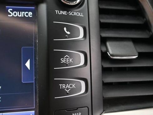 Used 2016 Toyota Highlander XLE AWD/4WD image 21