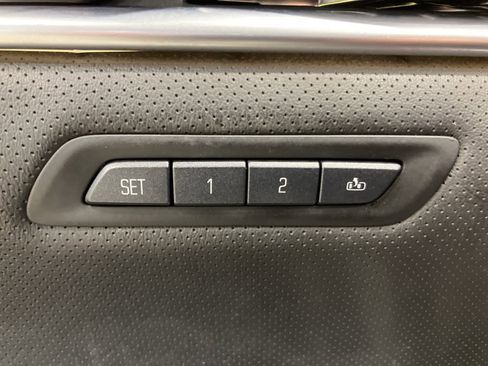 Used 2013 Cadillac XTS Luxury w/ Driver Awareness Package image 14