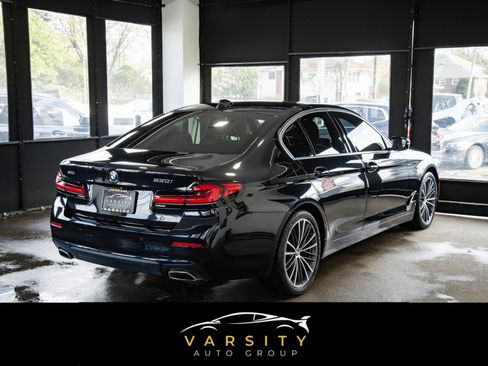 Used 2021 BMW 530i xDrive w/ Premium Package image 4