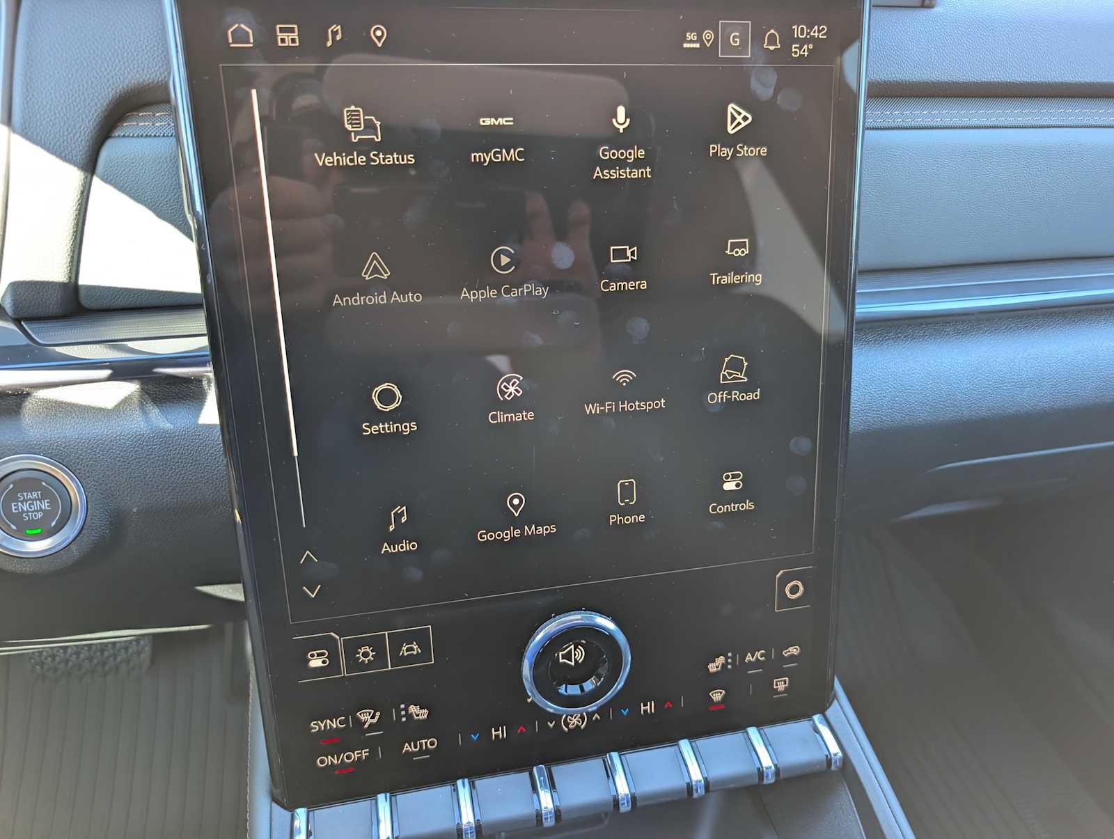 New 2027 GMC Terrain AT4 w/ LPO, Floor Liner Package AWD/4WD image 19