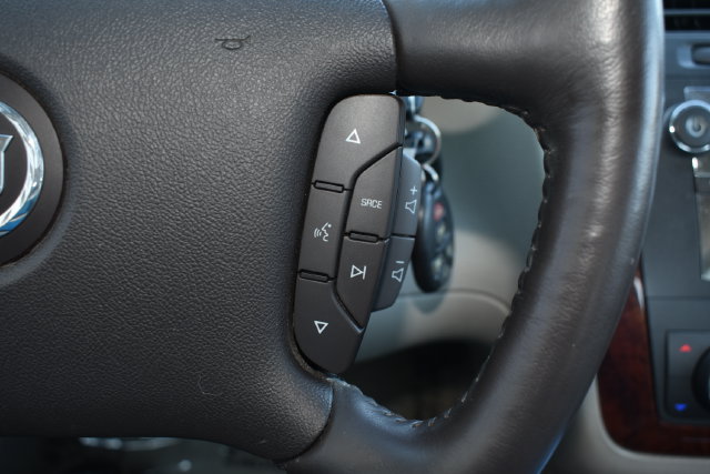 Used 2007 Cadillac DTS Luxury I w/ Sun And Sound Package FWD image 22