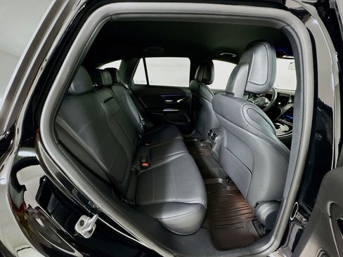 Used 2026 Mercedes-Benz GLC 300 image 28