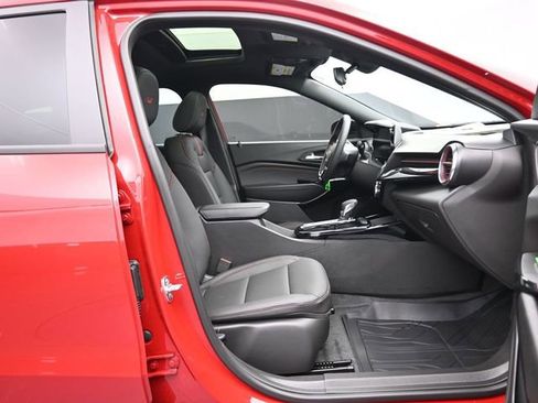 New 2026 Chevrolet Trax RS w/ Sunroof Package image 40