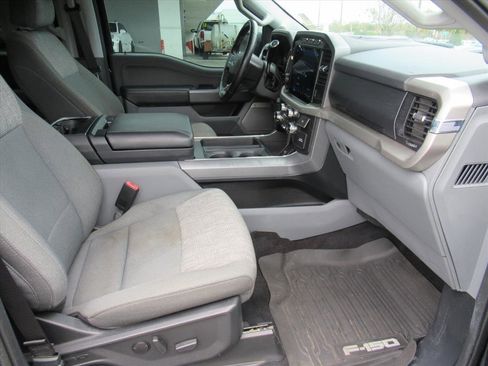 Used 2021 Ford F150 XLT w/ Equipment Group 302A High image 11