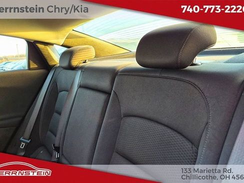 Used 2024 Chevrolet Malibu LT image 24