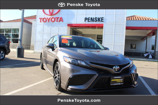 Certified 2023 Toyota Camry SE FWD image 1