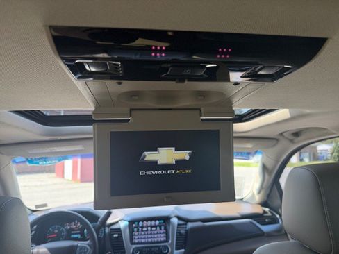 Used 2018 Chevrolet Tahoe Premier AWD/4WD image 16