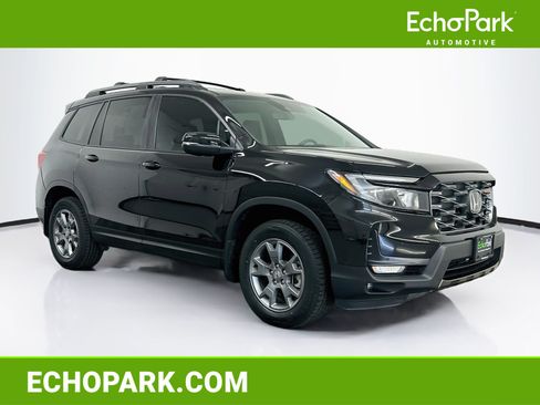 Used 2025 Honda Passport TrailSport image 1