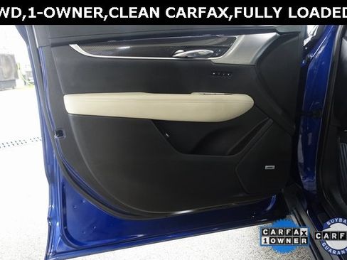 Used 2023 Cadillac XT6 Sport w/ Technology Package image 9