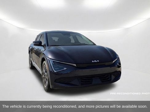 Used 2025 Kia EV6 Light RWD image 3