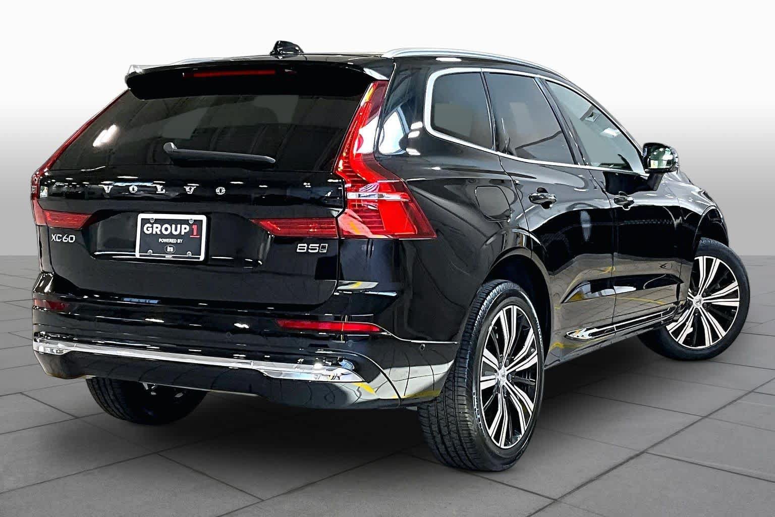 Used 2023 Volvo XC60 B5 Plus w/ Climate Package AWD/4WD image 13